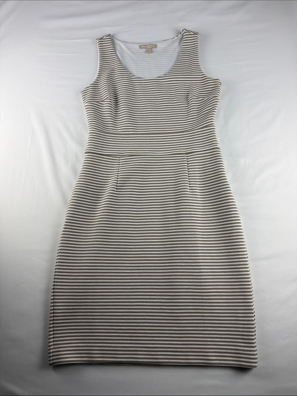 Banana Republic Cream & Tan Striped Work Dress Size 10 Side Zip Stretch EUC